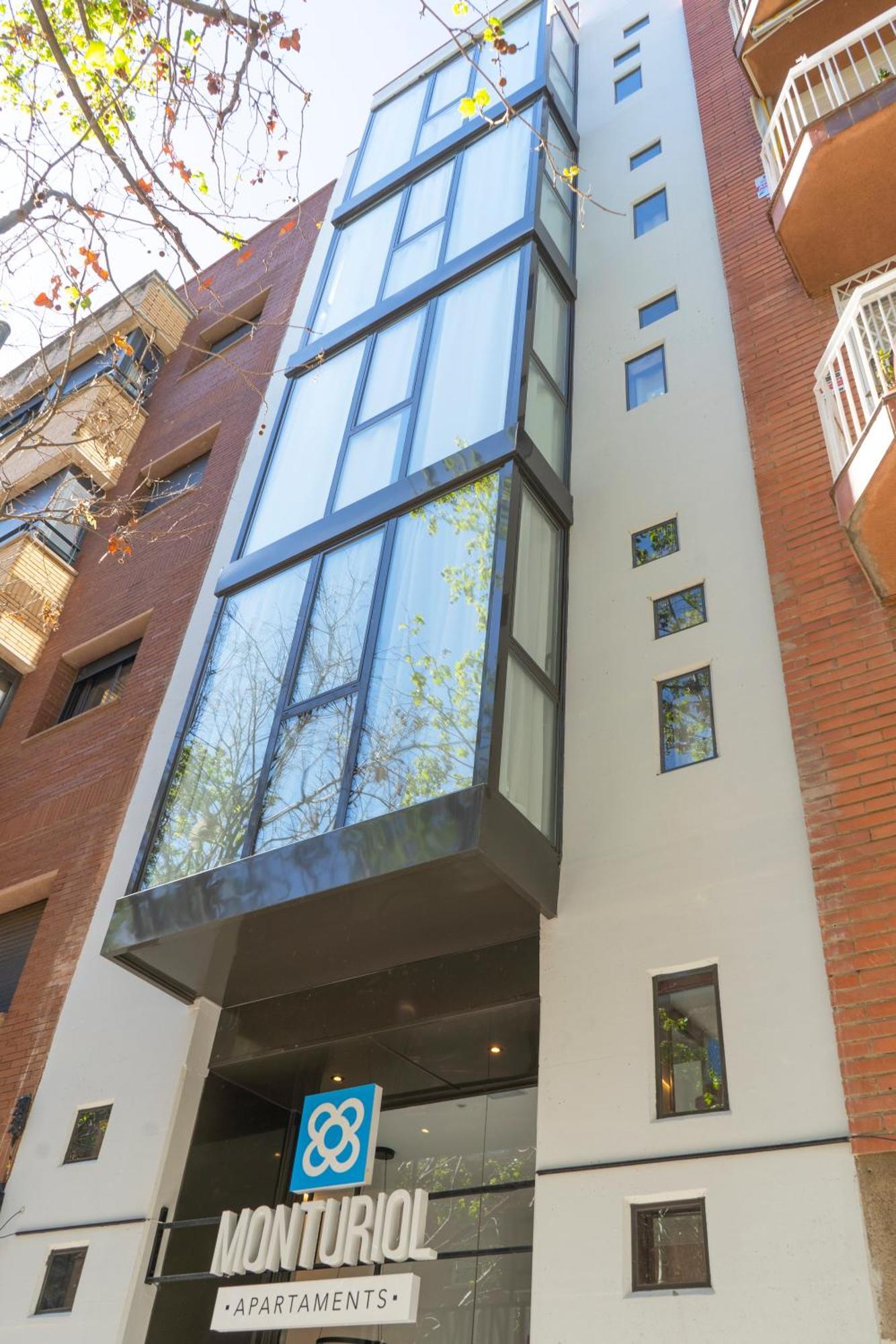 Monturiol Apartaments Barcelona Luaran gambar