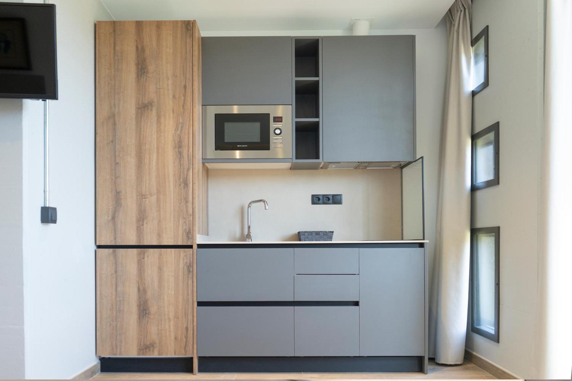 Monturiol Apartaments Barcelona Luaran gambar