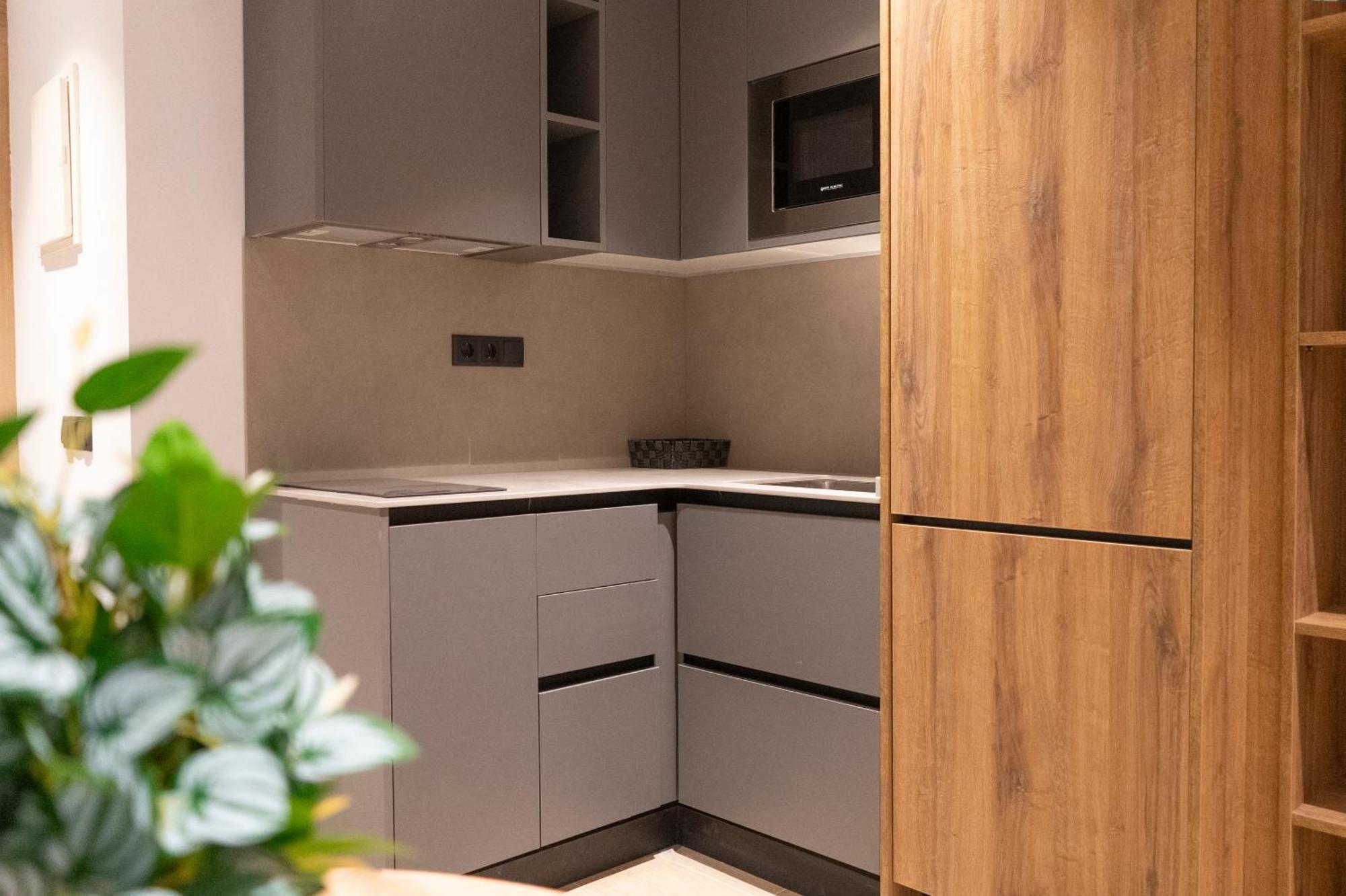 Monturiol Apartaments Barcelona Luaran gambar