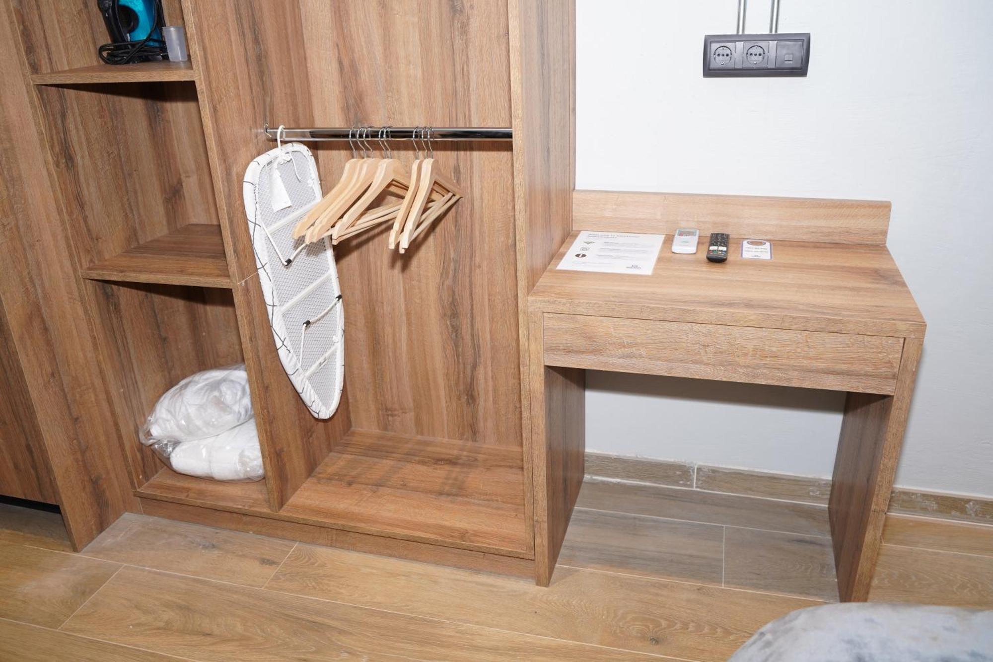 Monturiol Apartaments Barcelona Bilik gambar